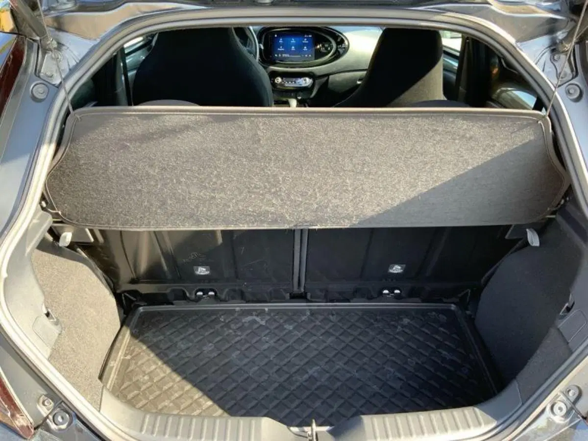 Toyota Aygo X usata a Perugia (7)