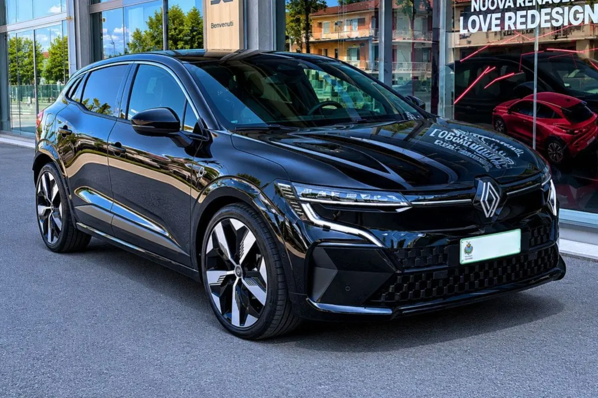 Renault Megane E-Tech Electric usata a Rimini