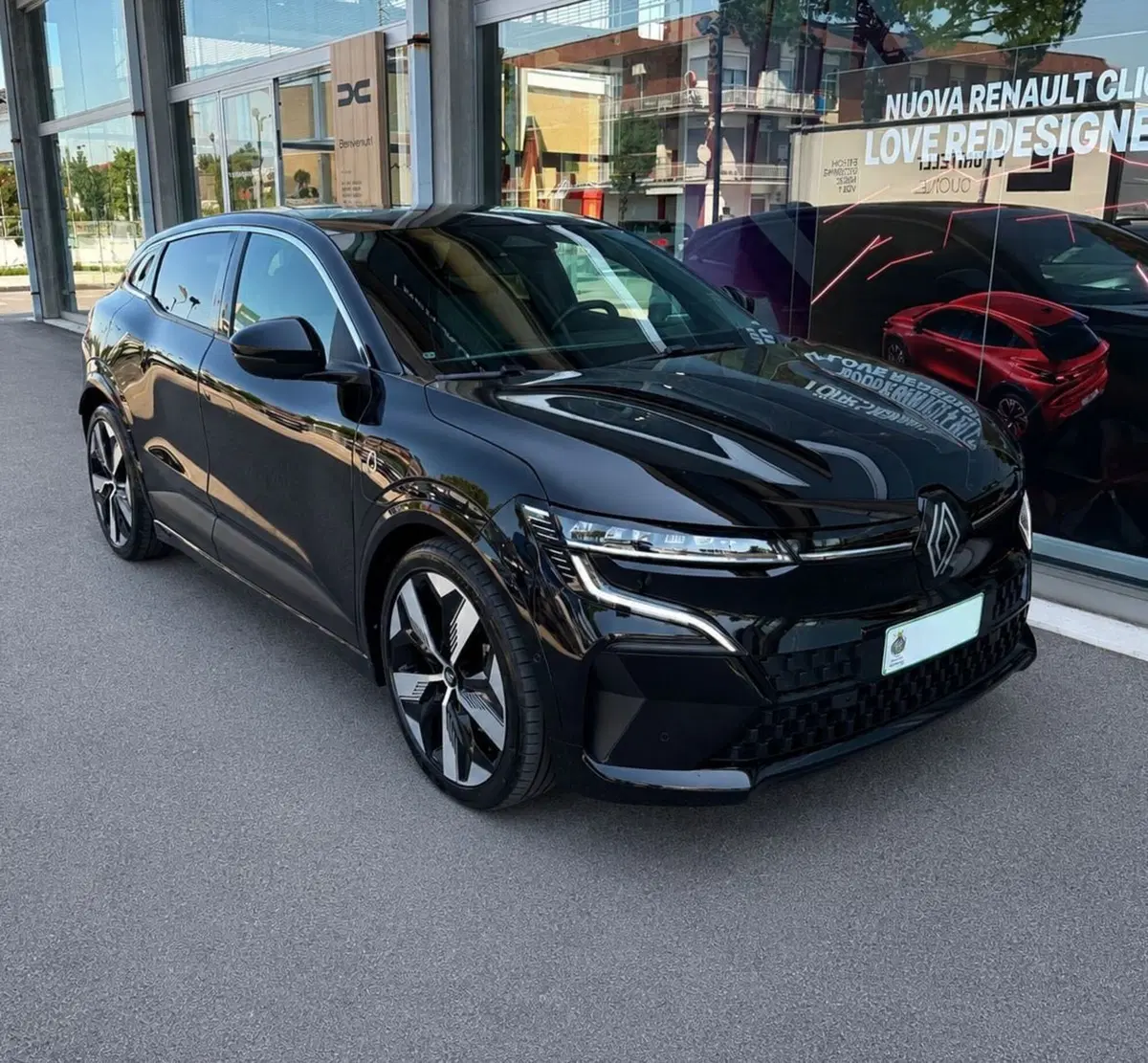 Renault Megane E-Tech Electric usata a Rimini (2)