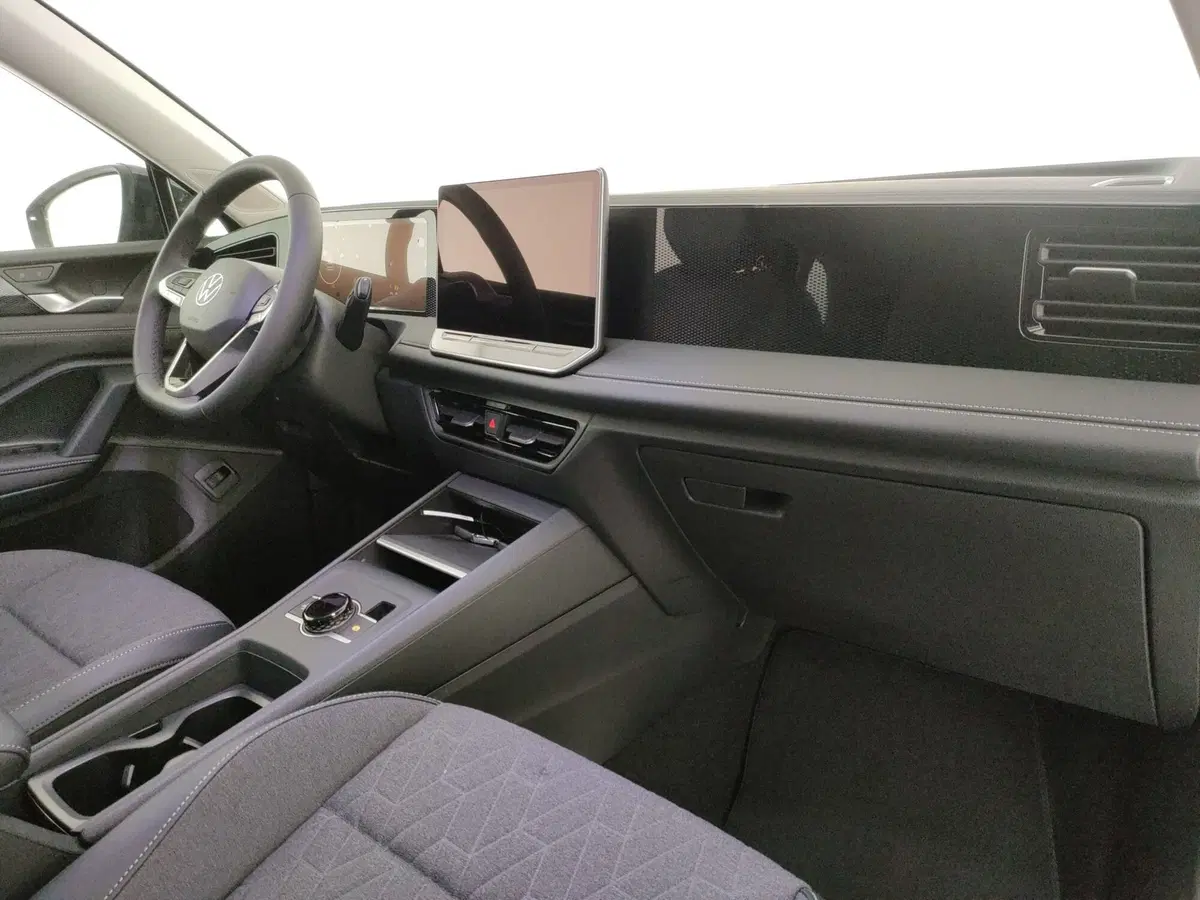 Volkswagen Tiguan nuova a Napoli (17)