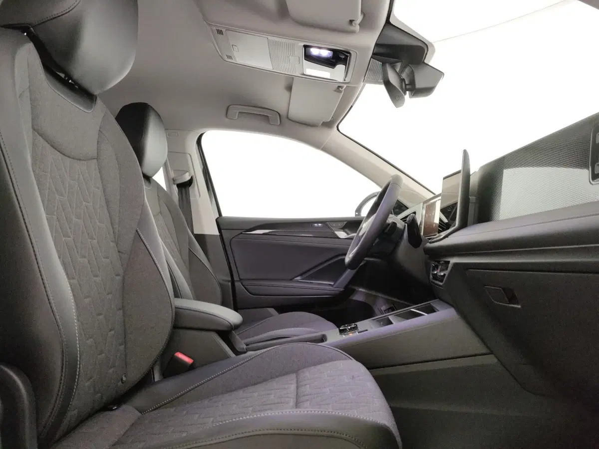 Volkswagen Tiguan nuova a Napoli (18)