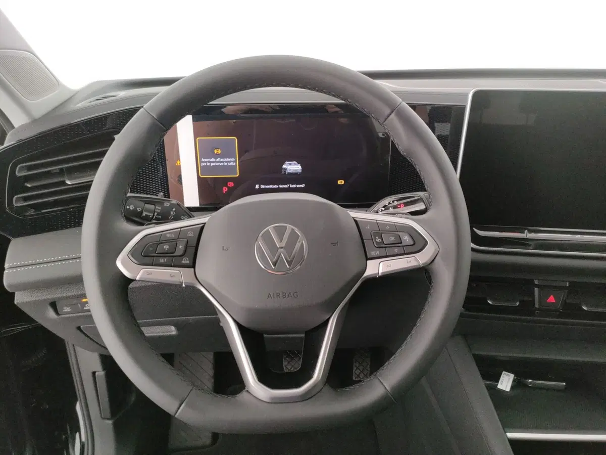 Volkswagen Tiguan nuova a Napoli (19)