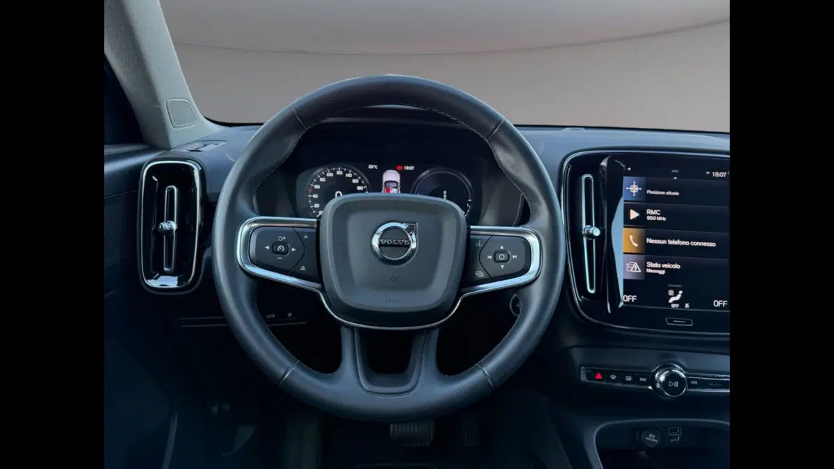 Volvo XC40 usata a Palermo (14)