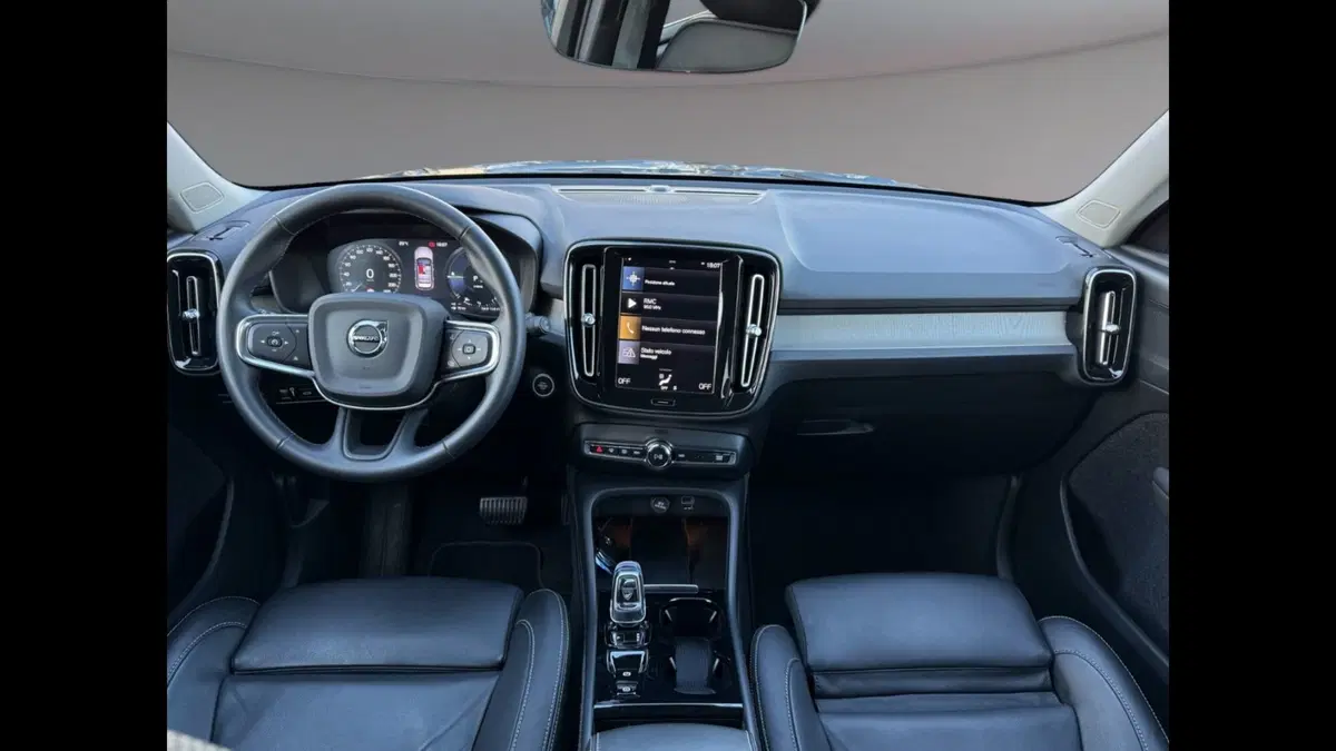 Volvo XC40 usata a Palermo (8)