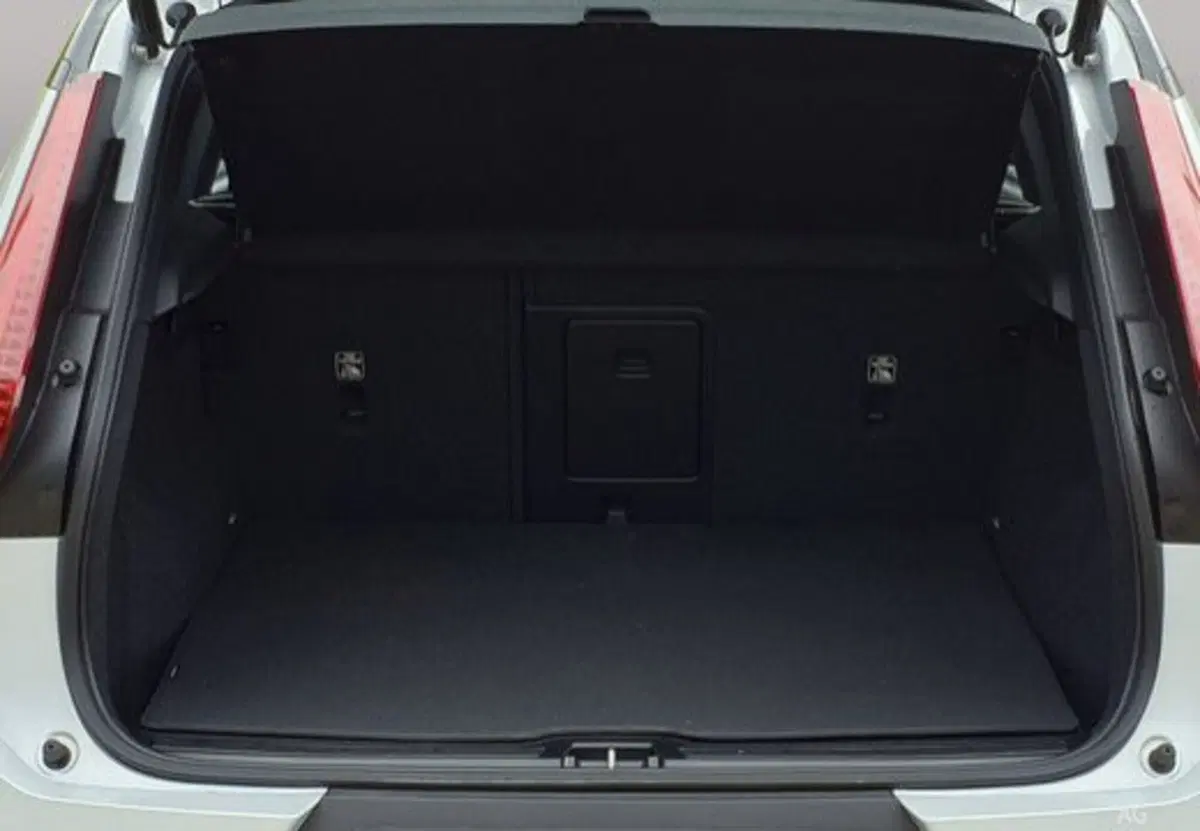 Volvo XC40 usata a Palermo (13)