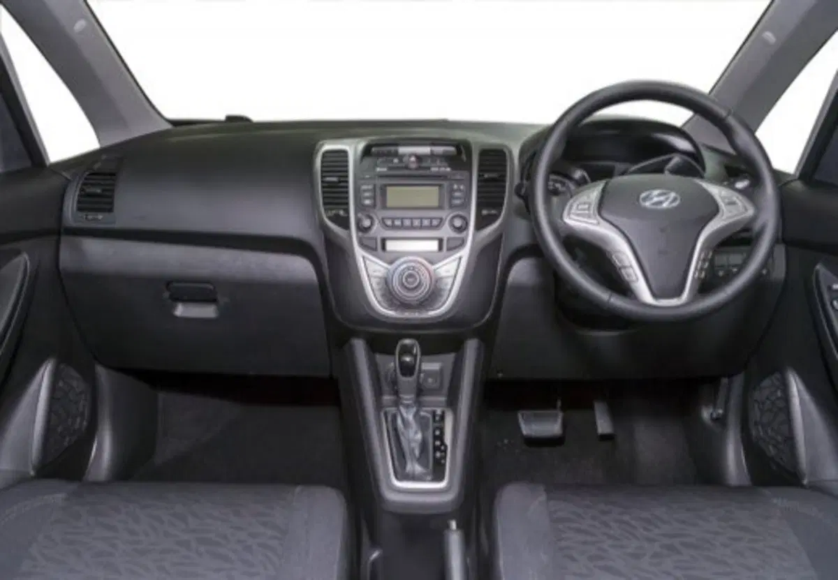 Hyundai ix20 usata a Palermo (16)