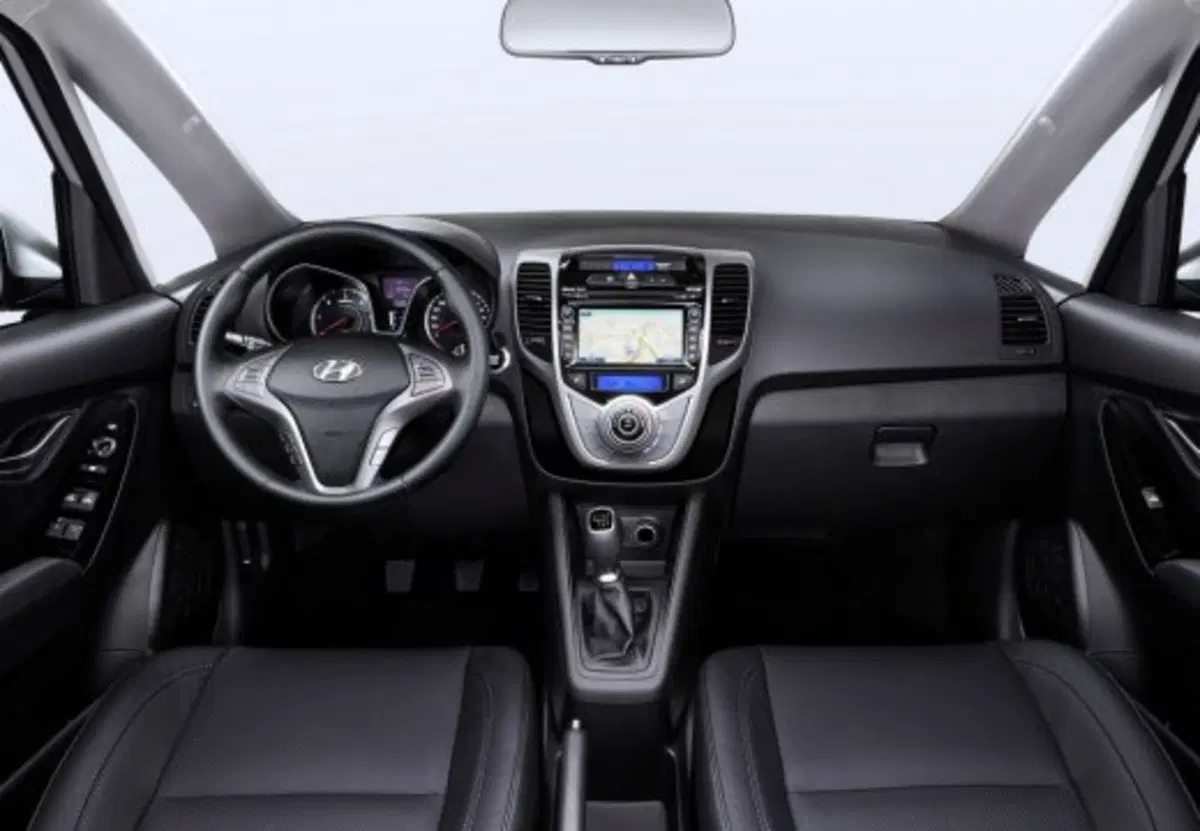 Hyundai ix20 usata a Palermo (14)