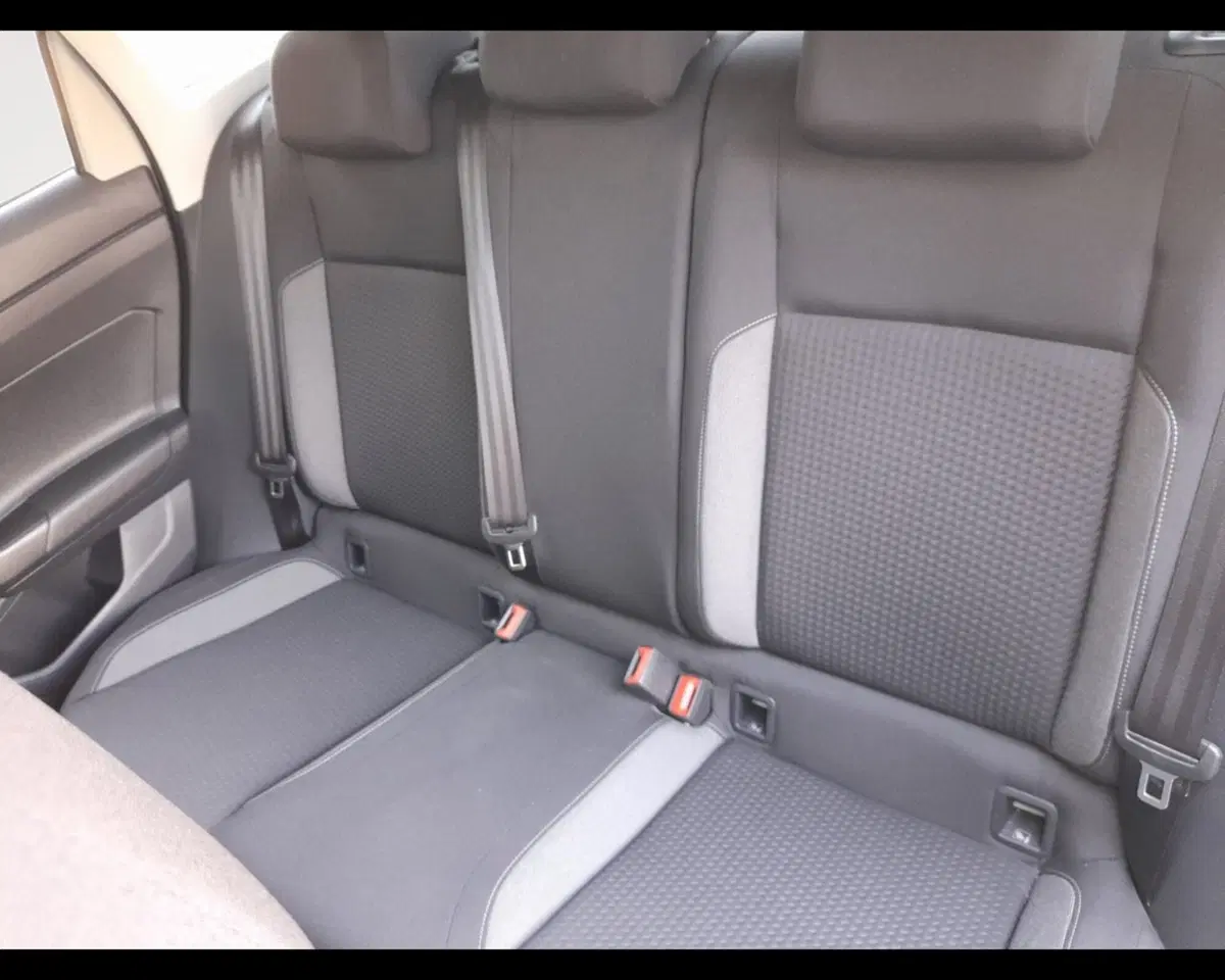 Volkswagen Taigo usata a Ravenna (13)