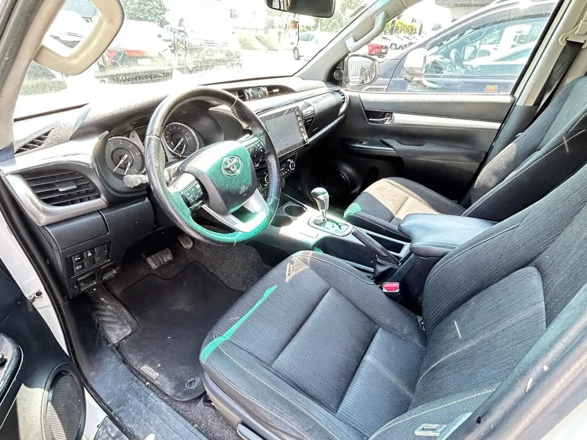 Toyota Hilux usata a Bergamo (6)