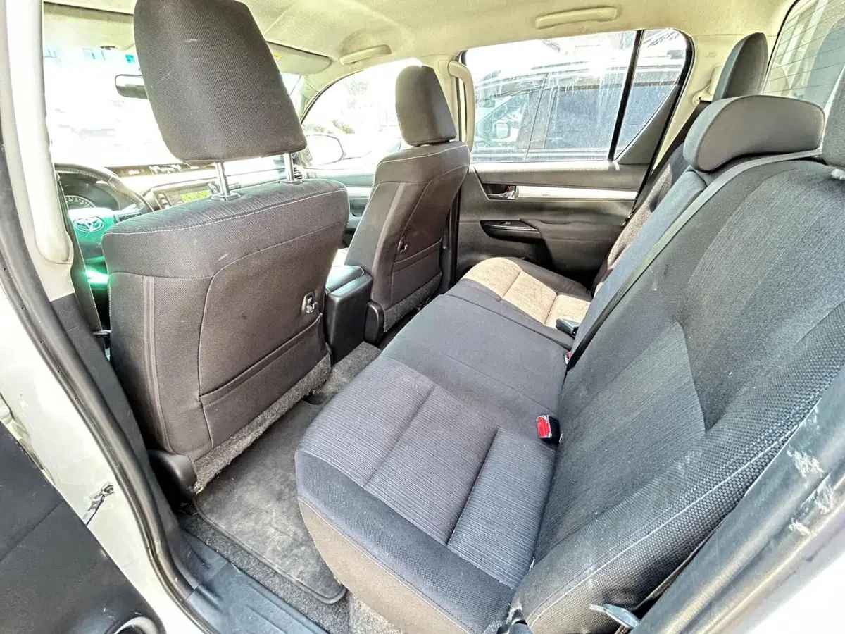 Toyota Hilux usata a Bergamo (9)