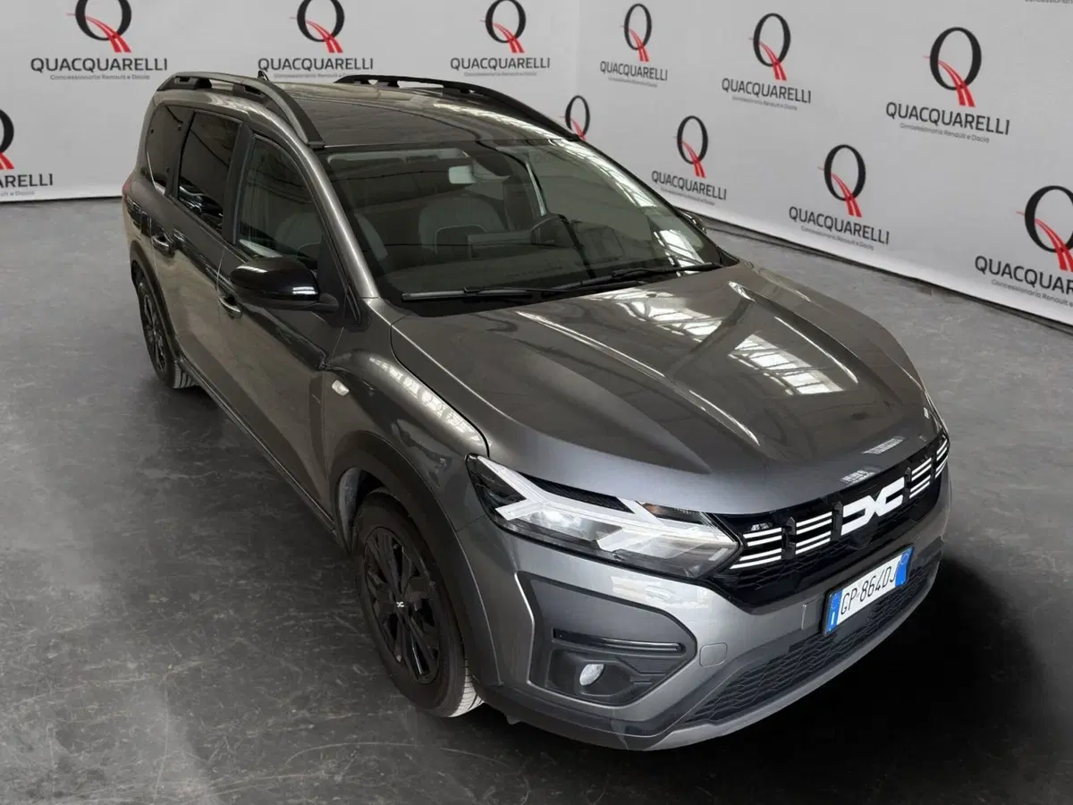 Dacia Jogger usata a Milano (2)