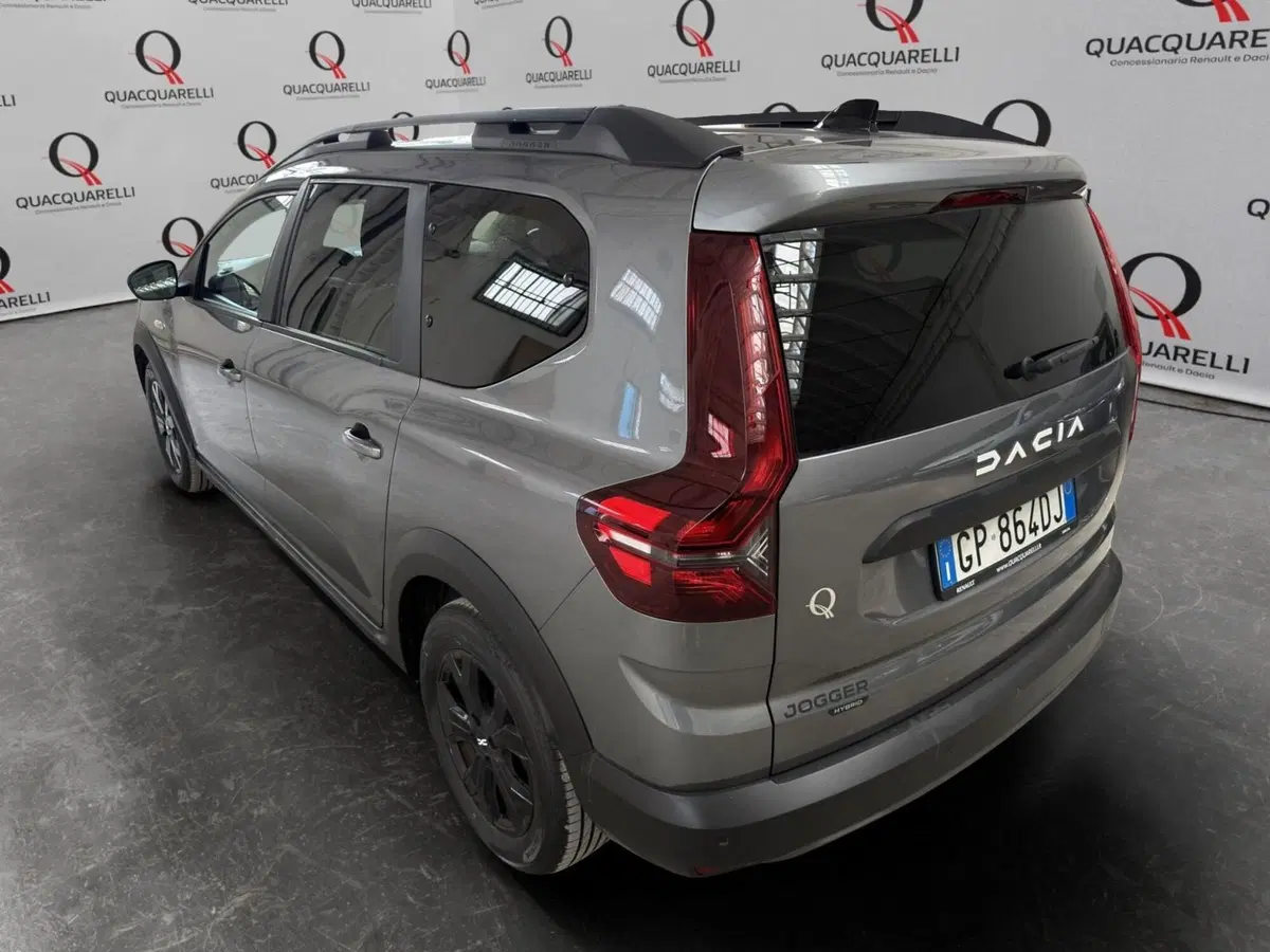 Dacia Jogger usata a Milano (7)