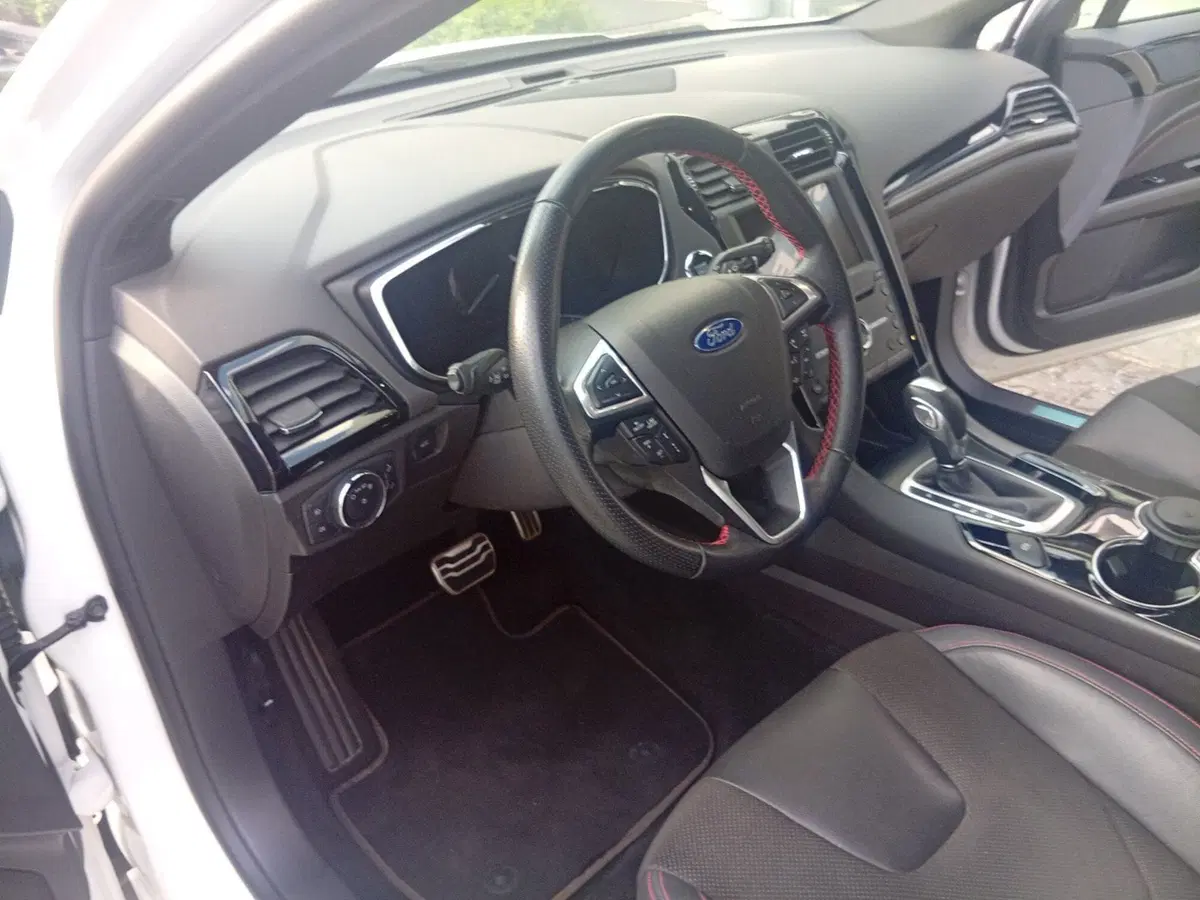 Ford Mondeo Station Wagon usata a Brescia (13)