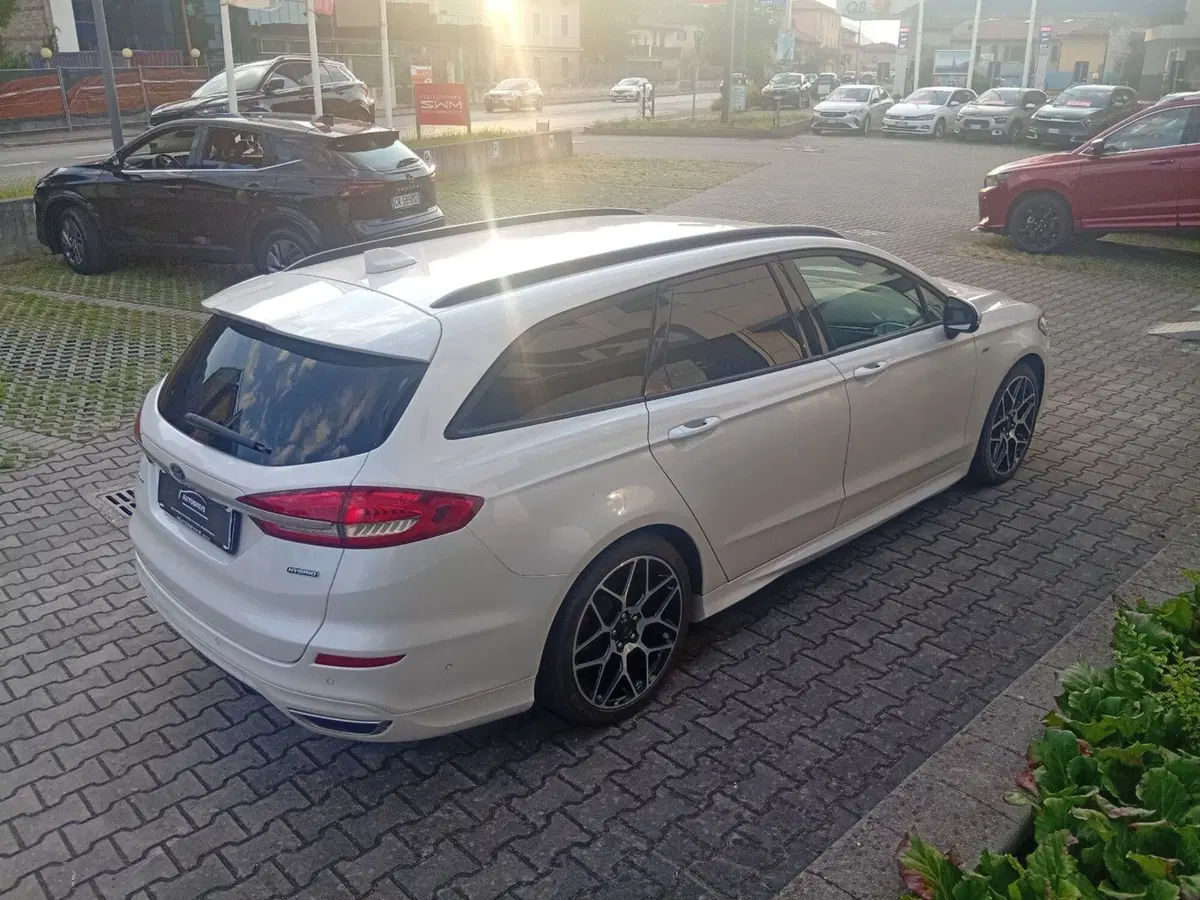 Ford Mondeo Station Wagon usata a Brescia (5)