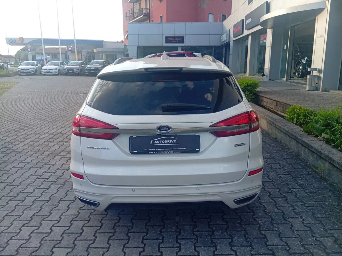 Ford Mondeo Station Wagon usata a Brescia (6)