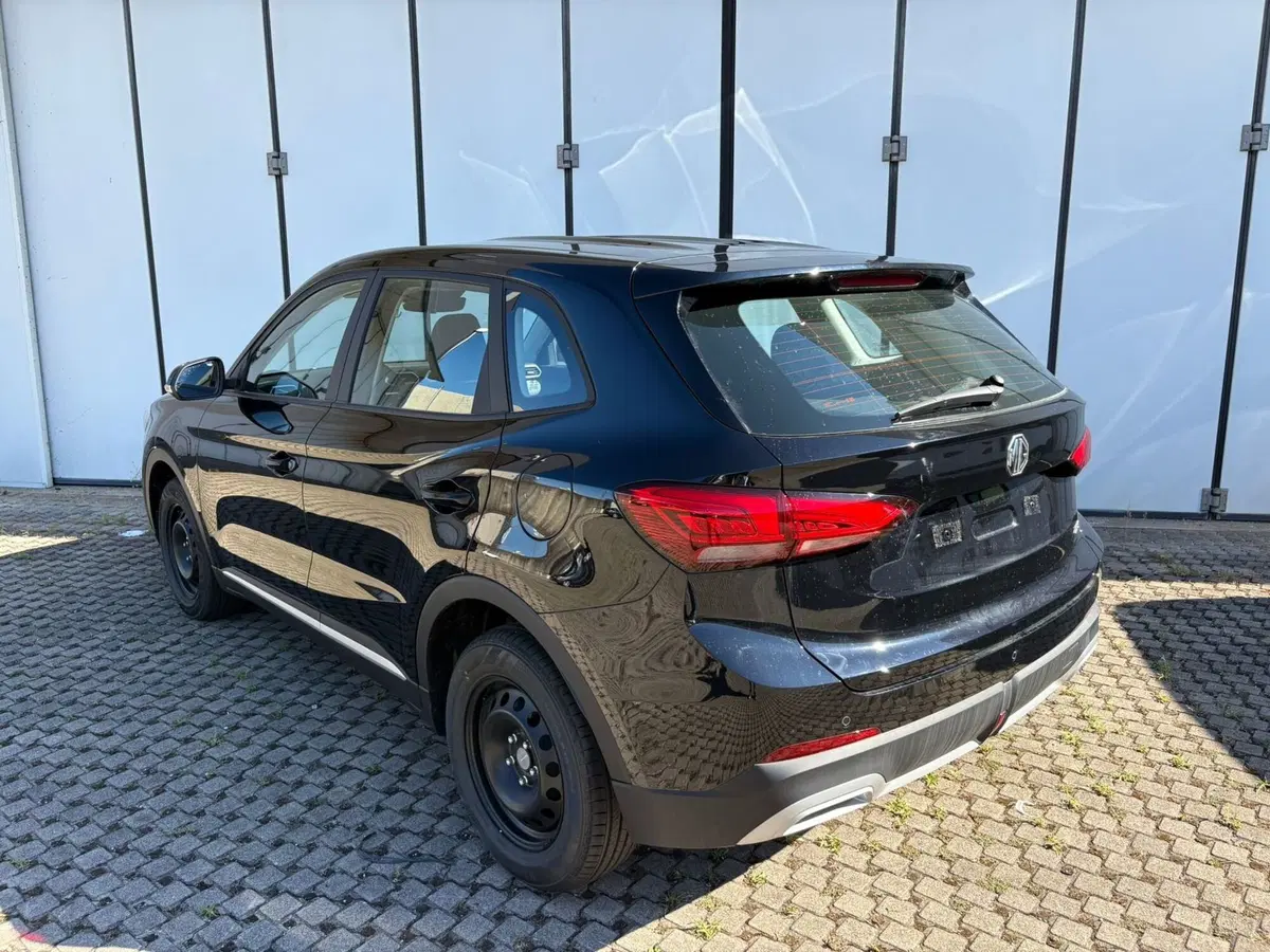 Mg ZS nuova a Milano (4)
