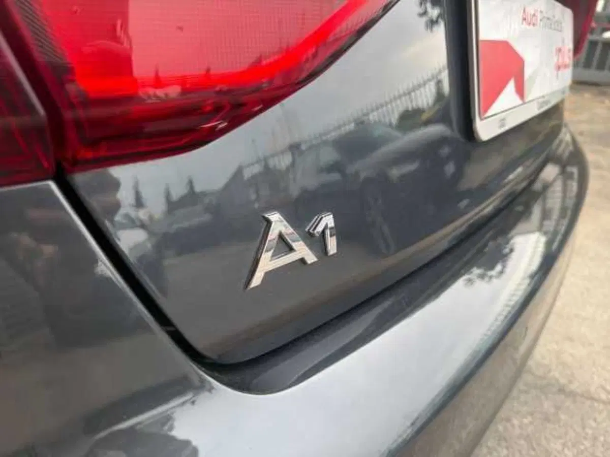 Audi A1 Sportback usata a Prato (14)