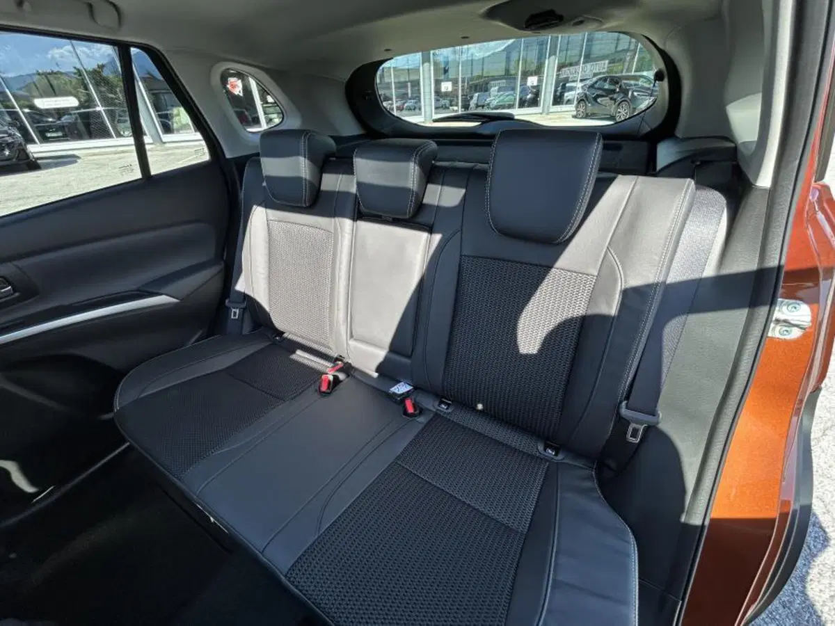 Suzuki S-Cross nuova a Cuneo (9)