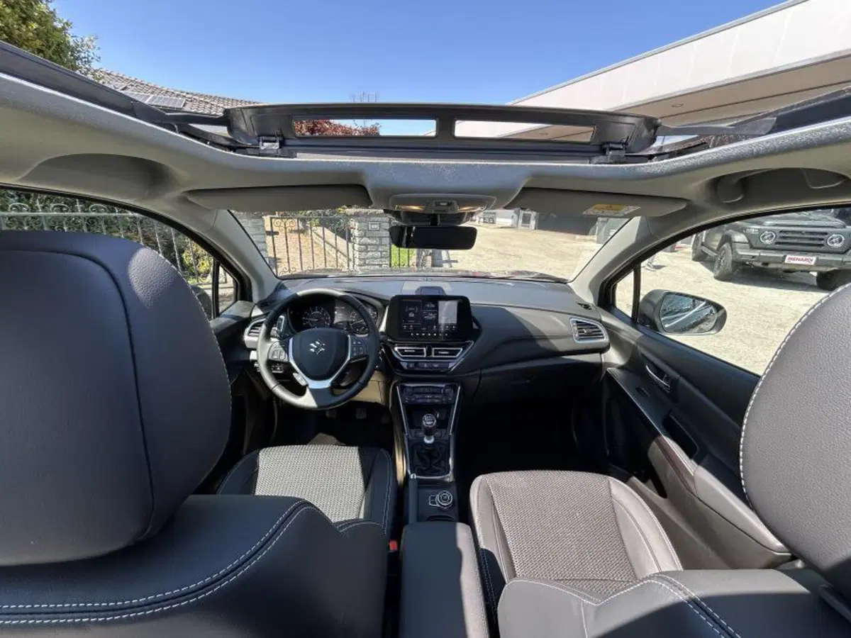Suzuki S-Cross nuova a Cuneo (11)