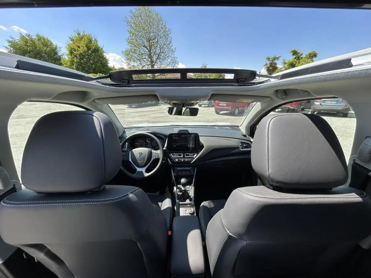 Suzuki S-Cross nuova a Cuneo (12)