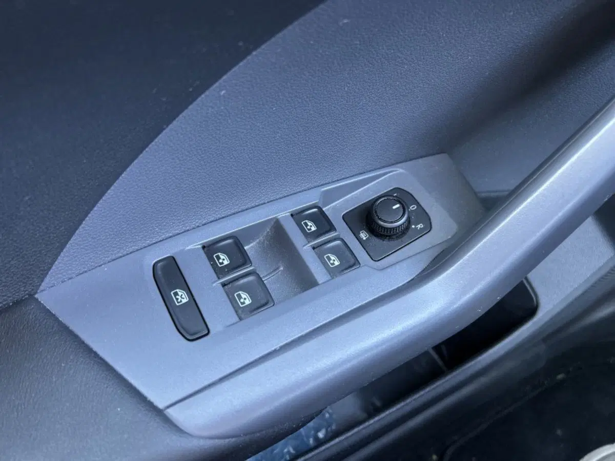 Volkswagen T-Cross usata a Cuneo (18)