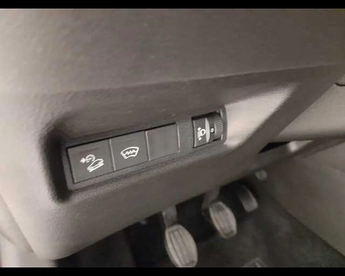 Jeep Avenger usata a Alessandria (17)