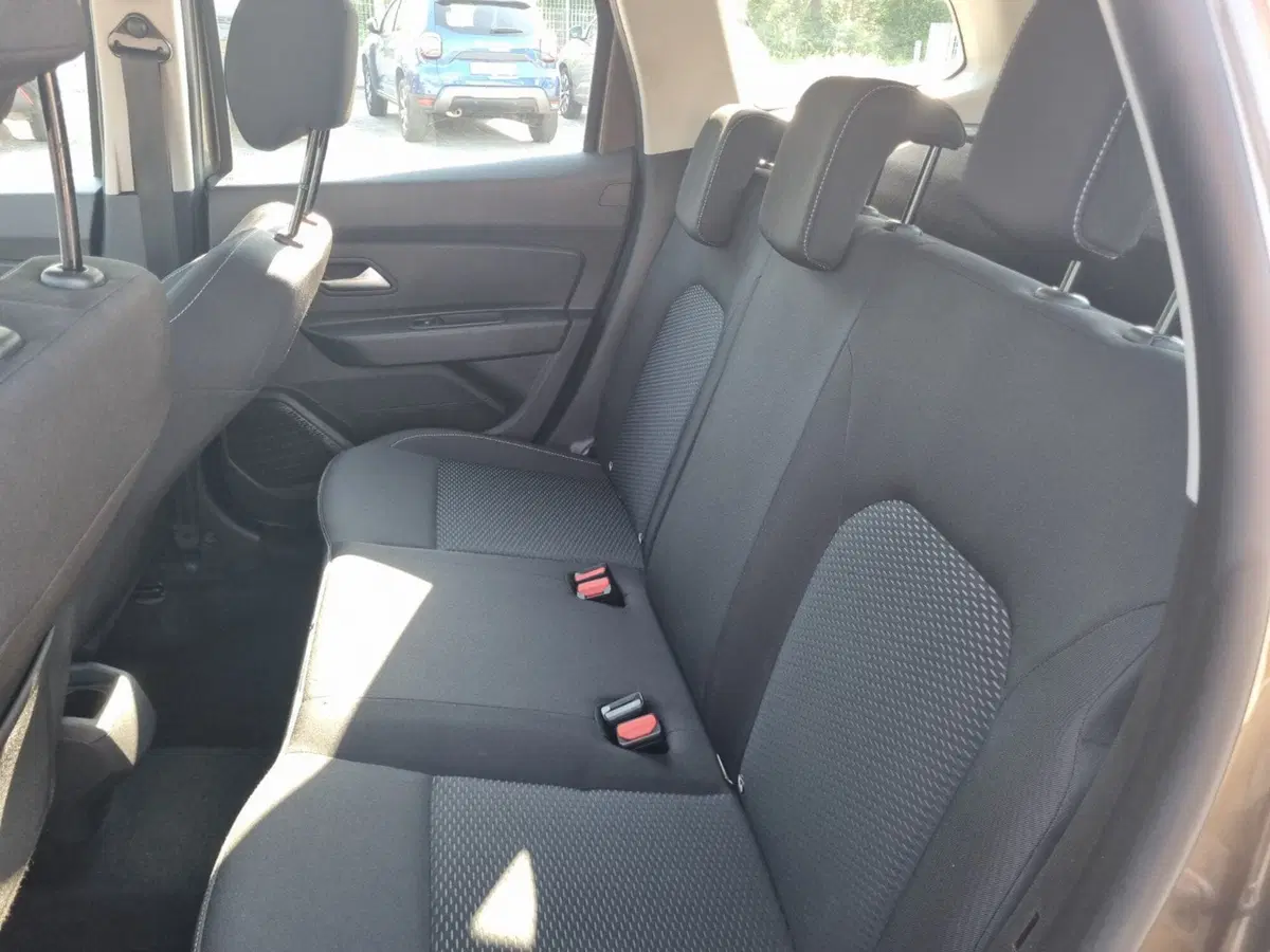 Dacia Duster usata a Lucca (10)
