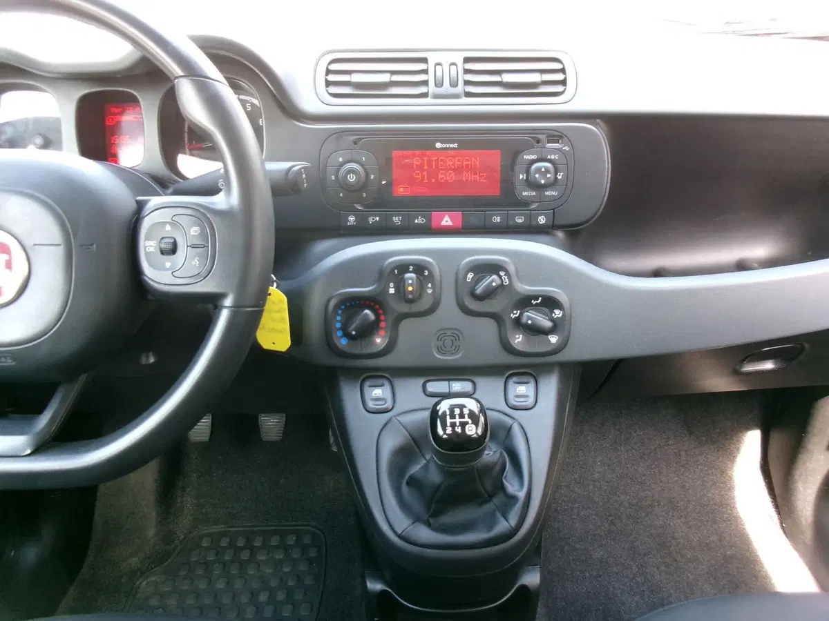 Fiat Panda usata a Venezia (14)