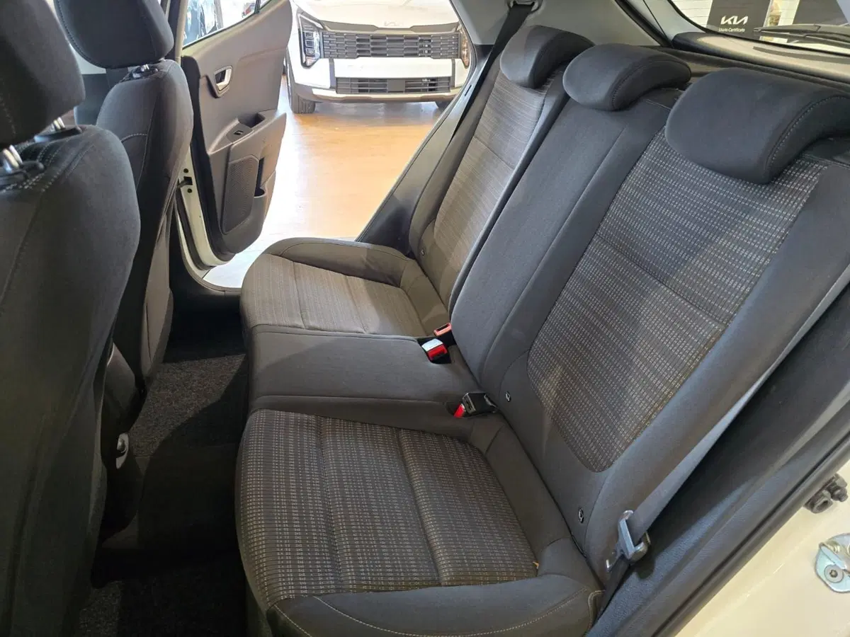 Kia Stonic usata a Rimini (15)