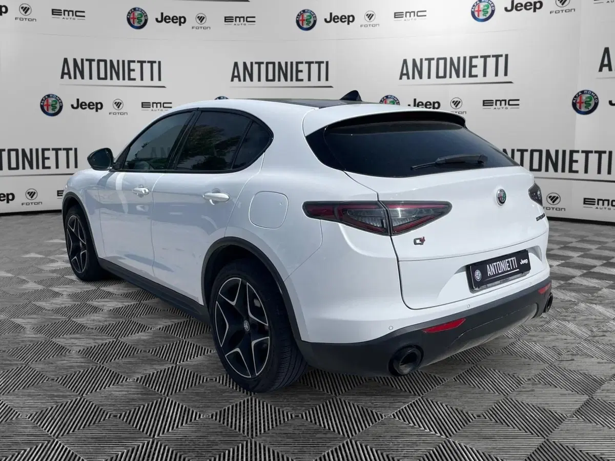 Alfa Romeo Stelvio usata a Ancona (7)