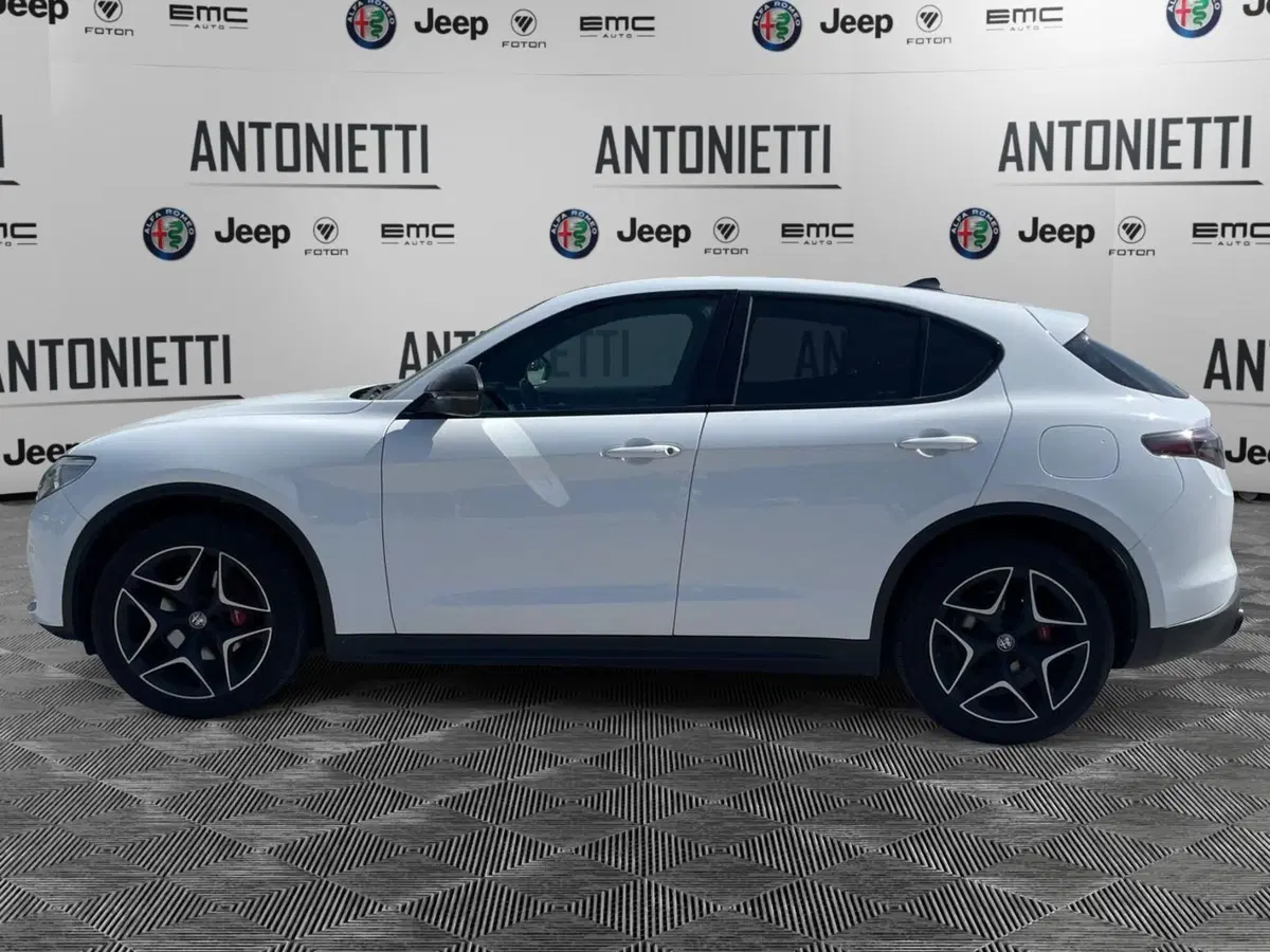 Alfa Romeo Stelvio usata a Ancona (8)