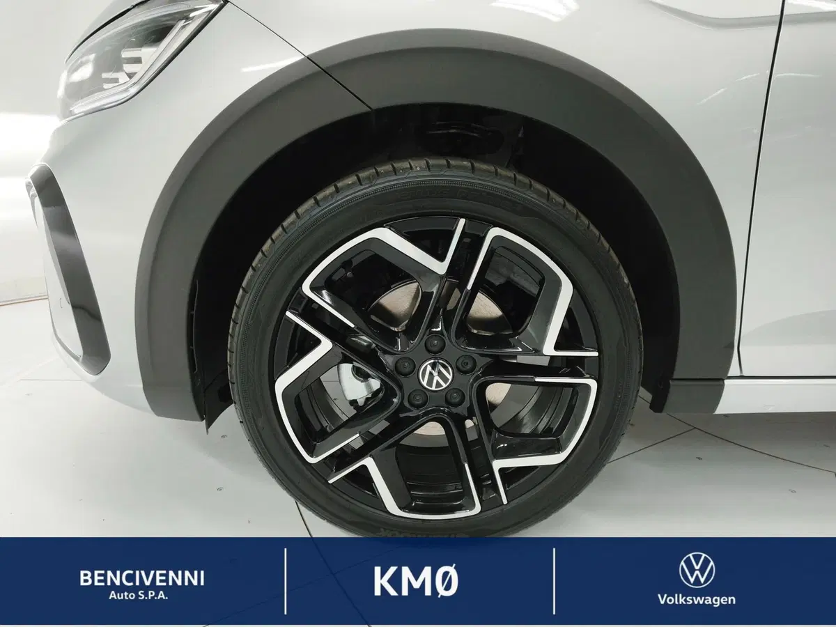 Volkswagen Taigo nuova a Catanzaro (15)