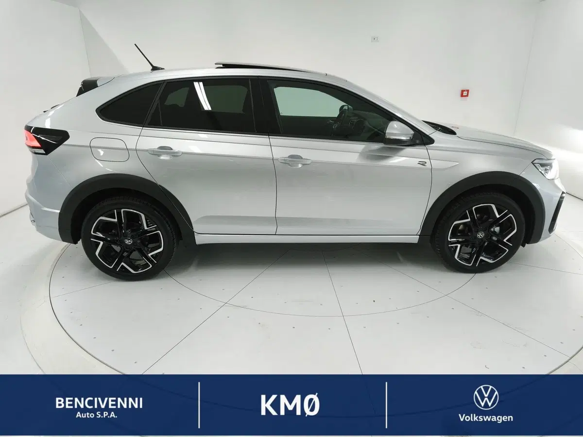 Volkswagen Taigo nuova a Catanzaro (6)