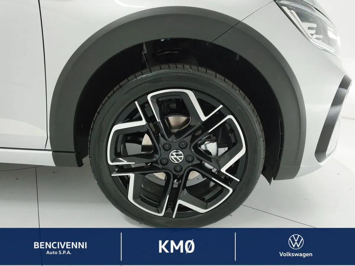 Volkswagen Taigo nuova a Catanzaro (7)