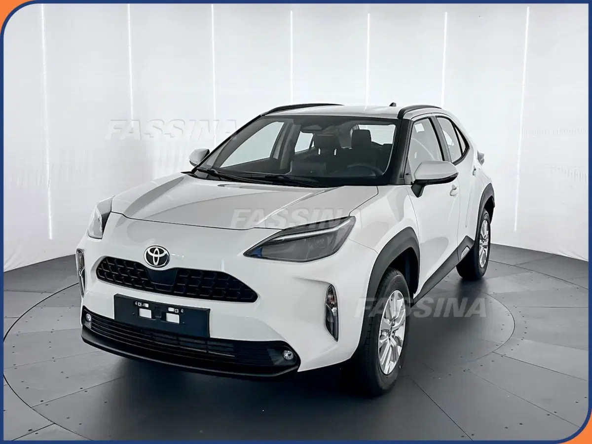 Toyota Yaris Cross nuova a Milano (3)