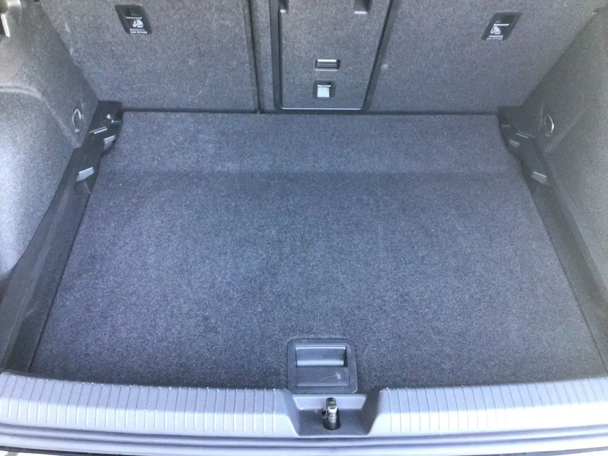 Volkswagen Golf usata a Genova (10)