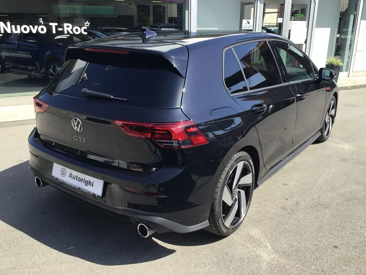 Volkswagen Golf usata a Genova (5)