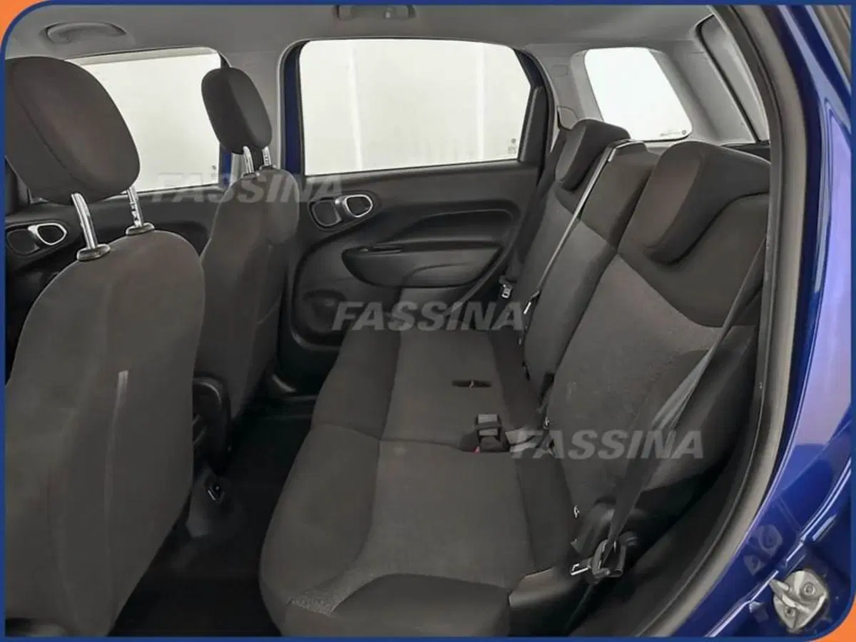 Fiat 500L usata a Milano (10)