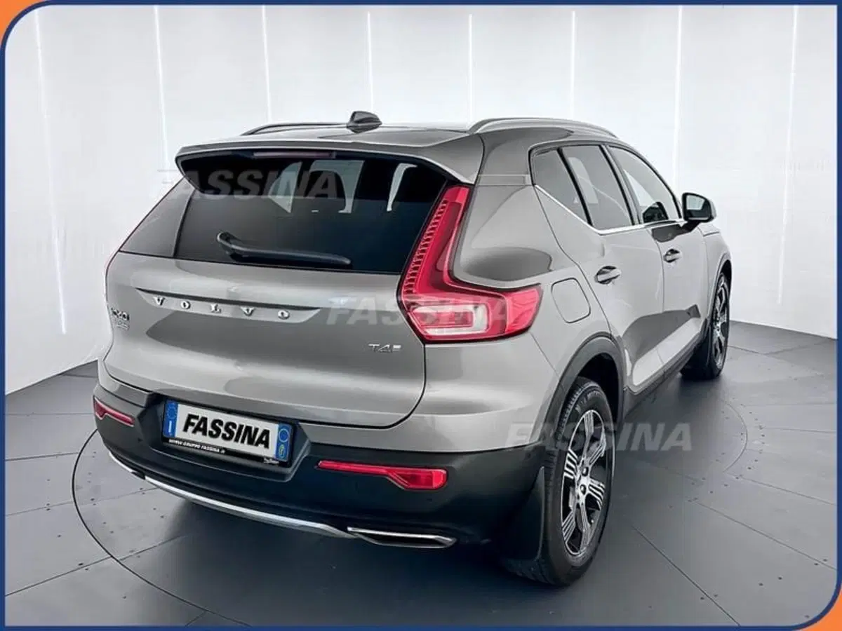 Volvo XC40 usata a Milano (6)