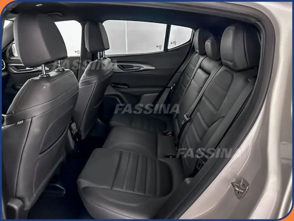 Alfa Romeo Tonale usata a Milano (10)