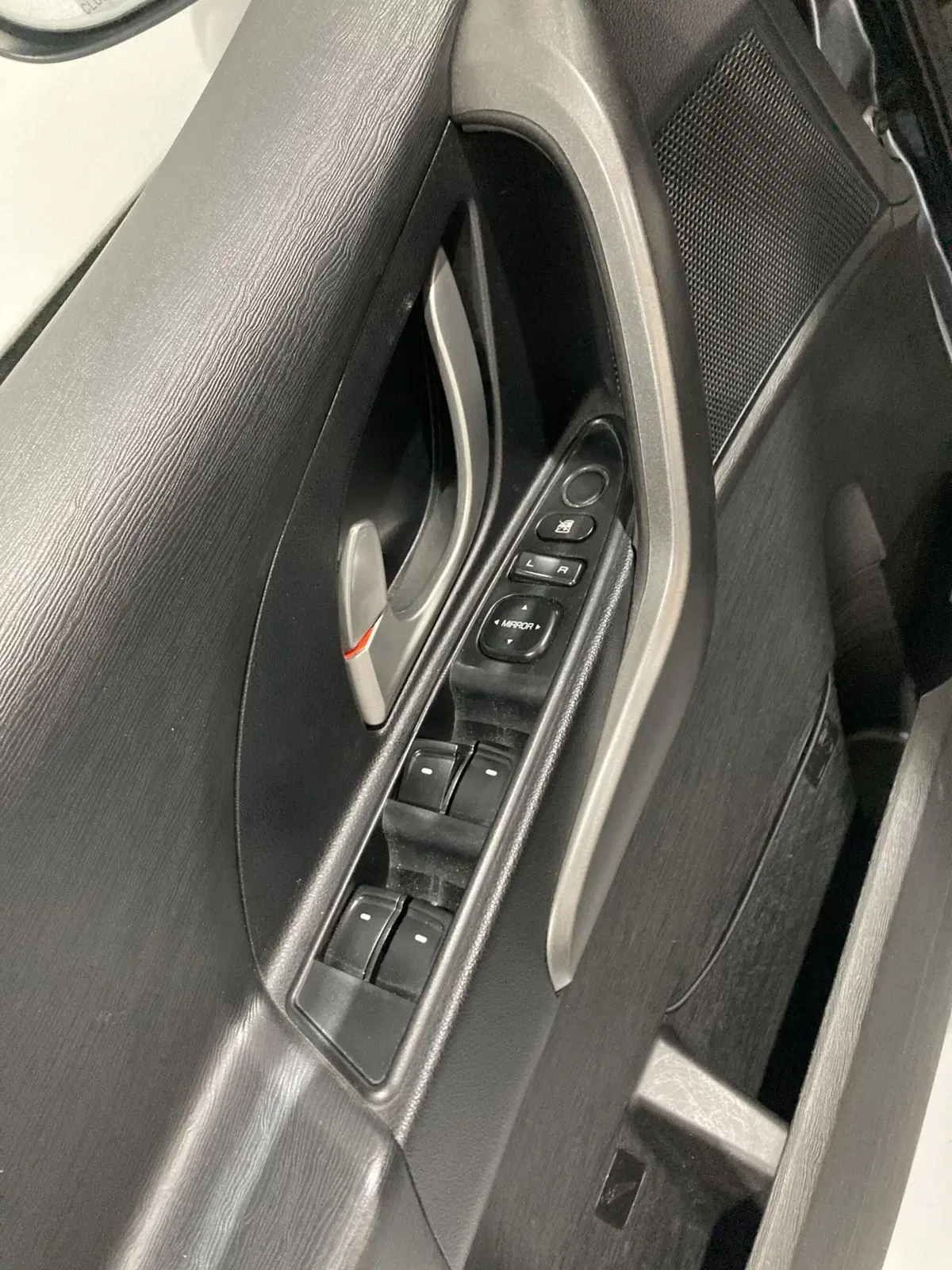 Mahindra XUV500 usata a Barletta-Andria-Trani (8)