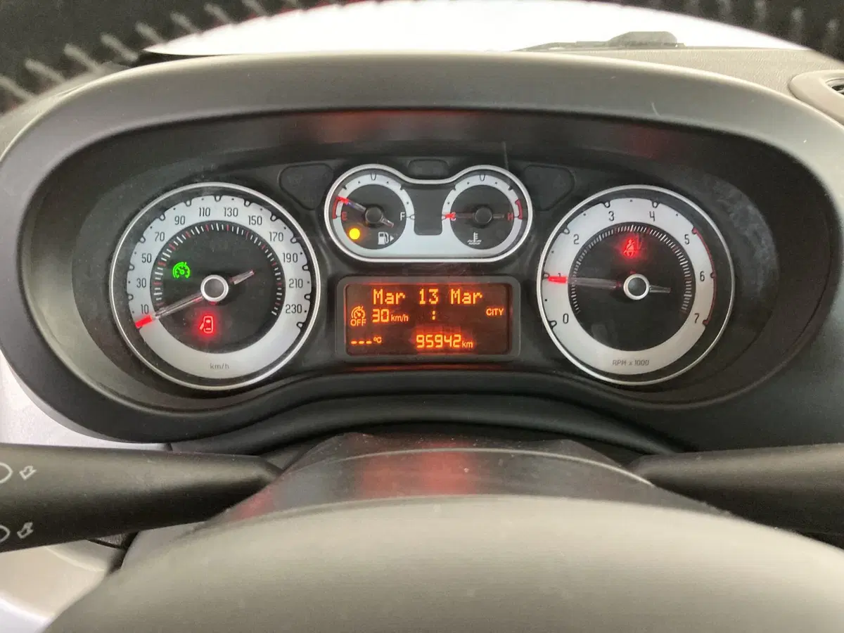 Fiat 500L usata a Foggia (11)