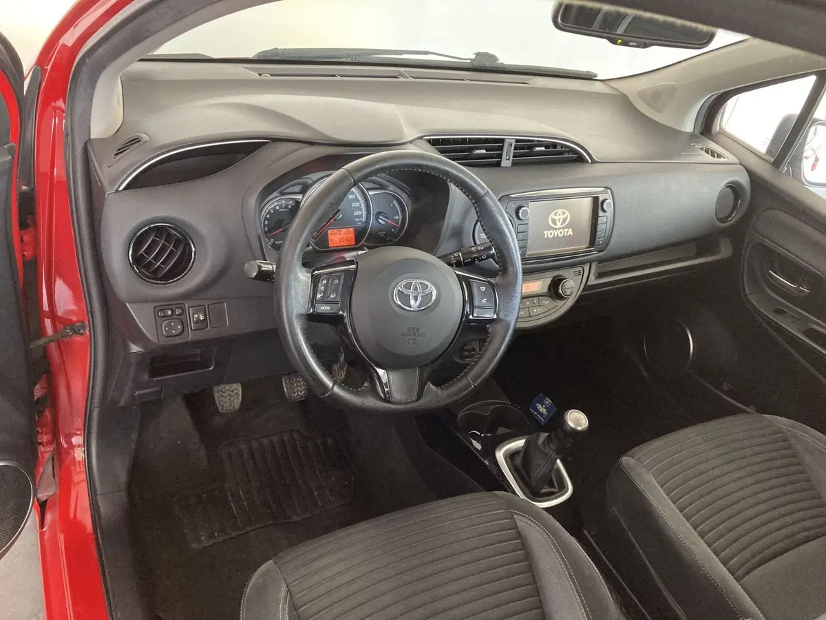 Toyota Yaris usata a Foggia (10)
