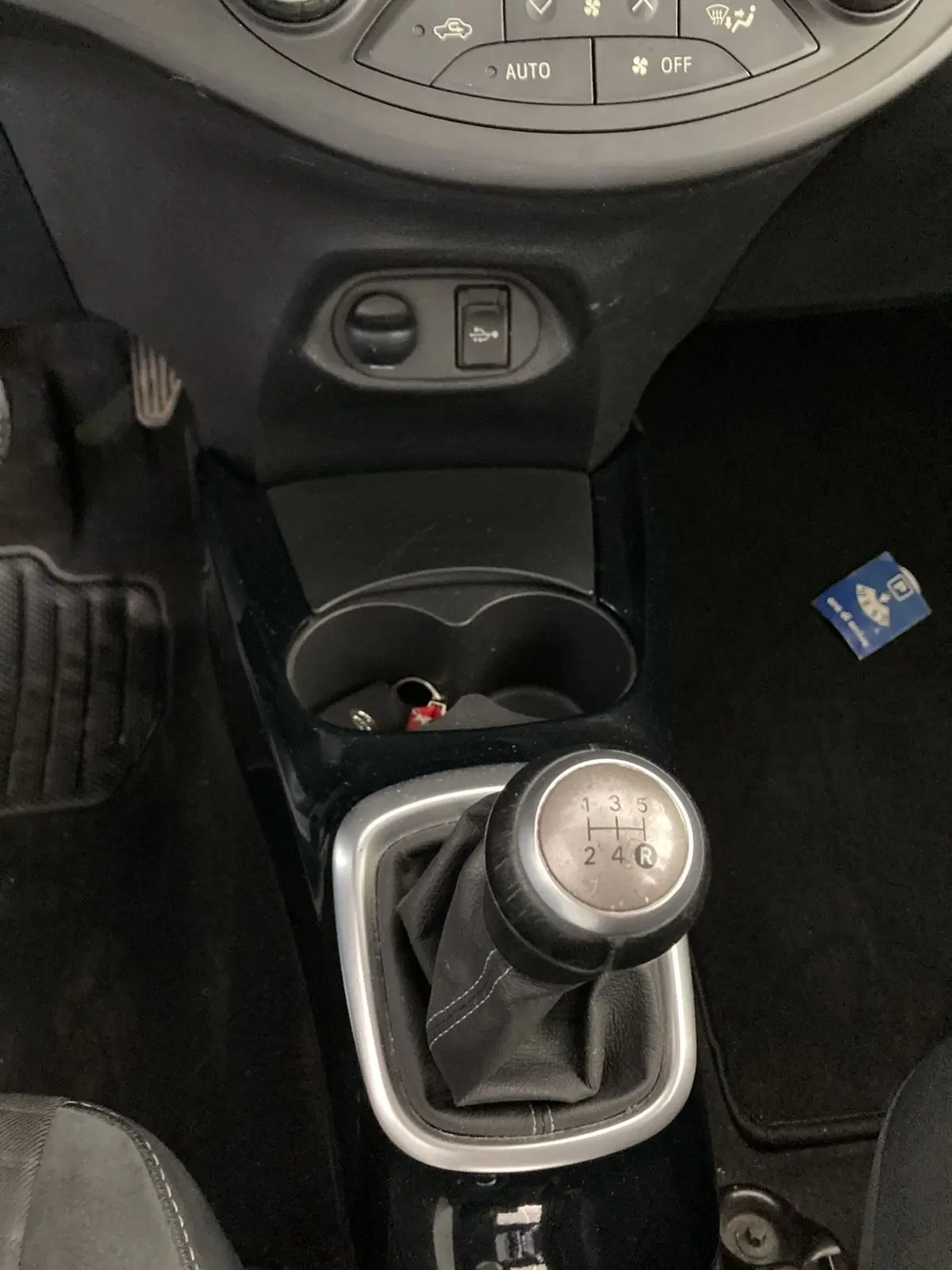 Toyota Yaris usata a Foggia (13)