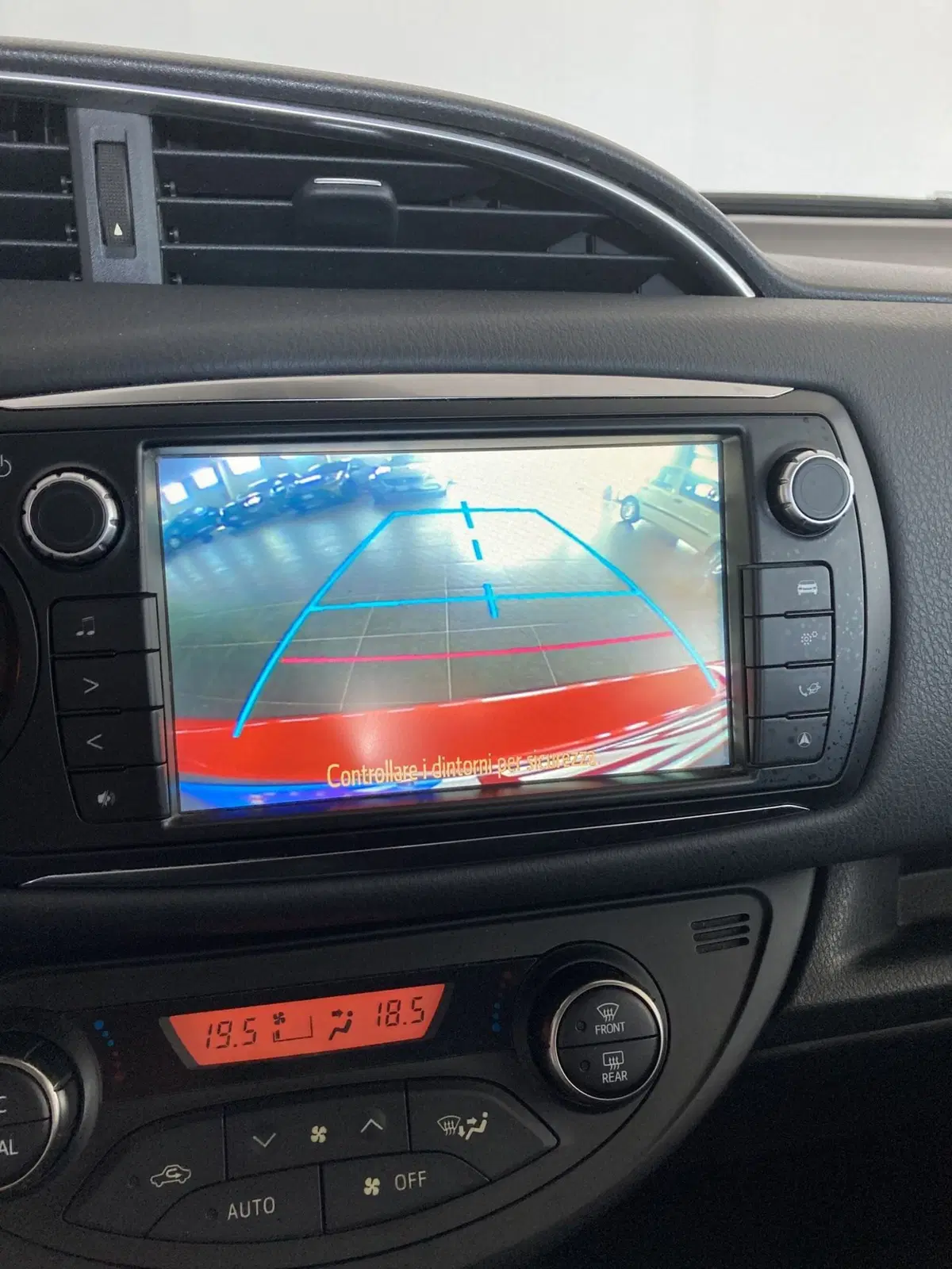 Toyota Yaris usata a Foggia (14)