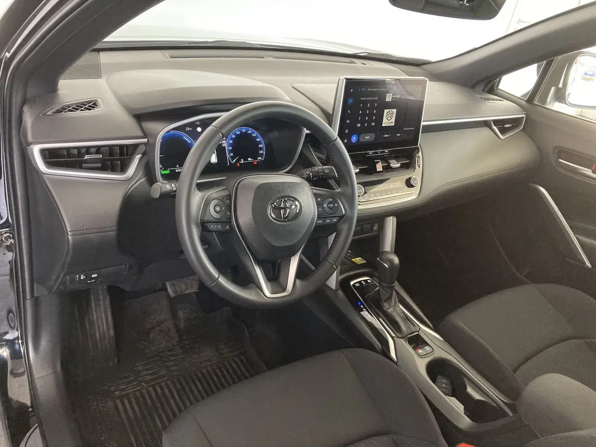 Toyota Corolla Cross Hybrid usata a Foggia (9)