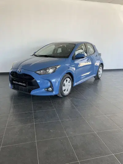 Toyota Yaris 1.5 Hybrid 5 porte Energy del 2021 usata a San Severo