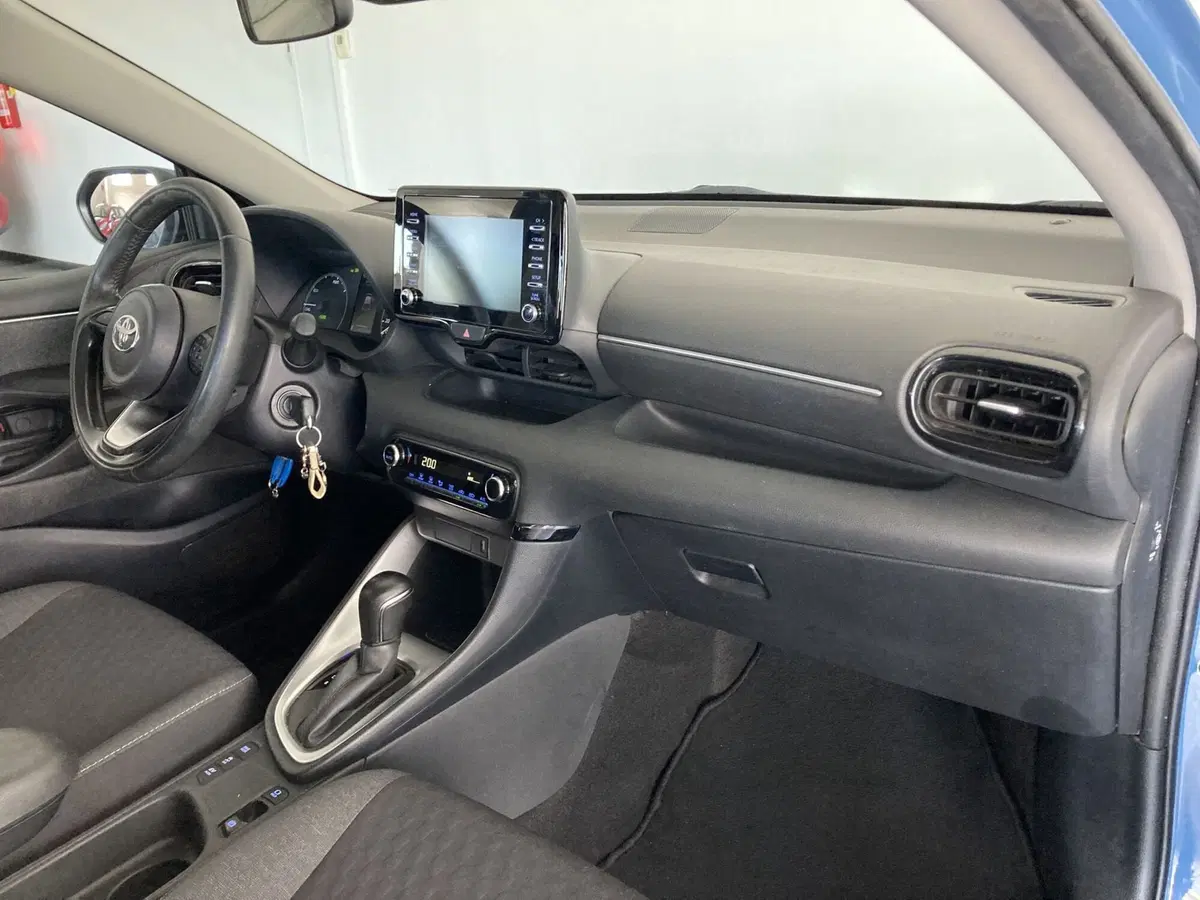 Toyota Yaris usata a Foggia (20)