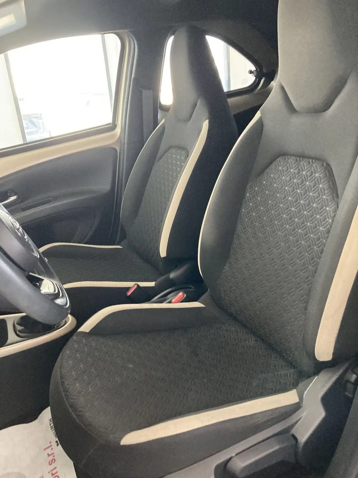 Toyota Aygo X usata a Foggia (10)