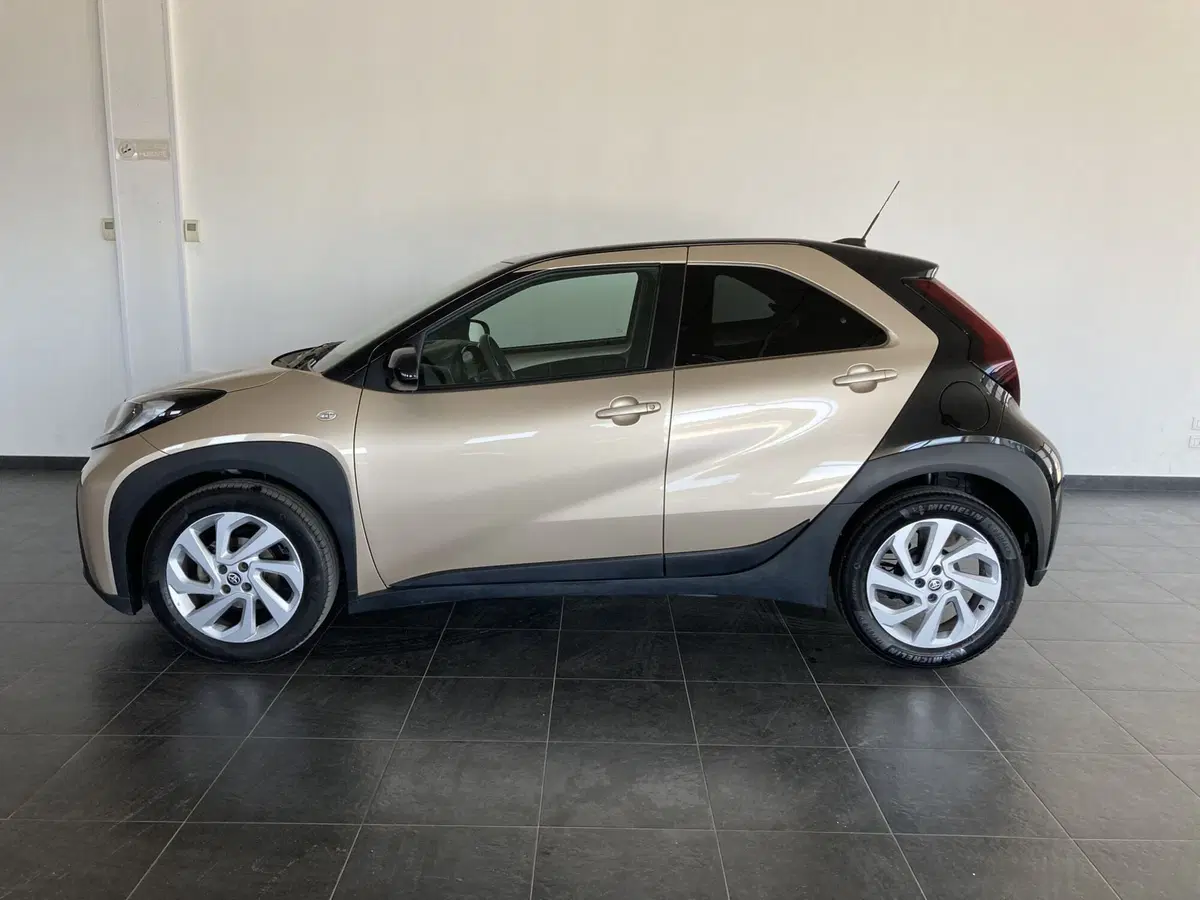Toyota Aygo X usata a Foggia (3)